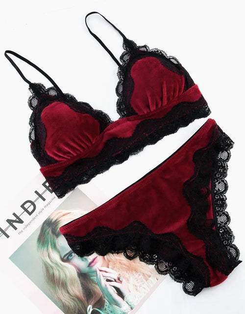 Load image into Gallery viewer, Solid Comfy Velvet Lingeries for Women Floral Lace Gathered Bras and Thong Set 2Pcs Seductive Lingerie Sexy Sleepwear Pajama Set
